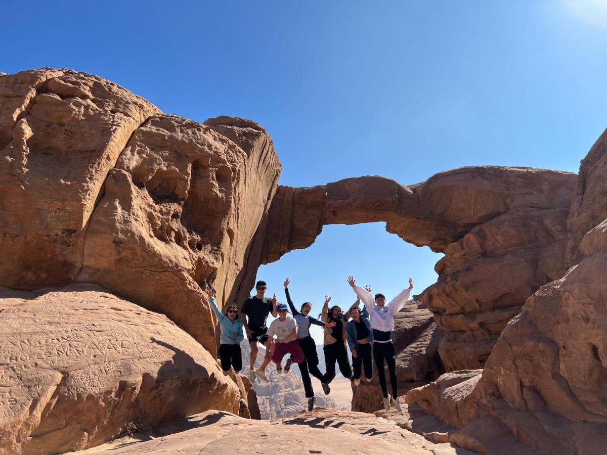 Joy To Wadi Rum Ngoại thất bức ảnh